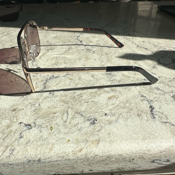 Quay Vivienne mini. Not sold on quays site anymore - Picture 4 of 7